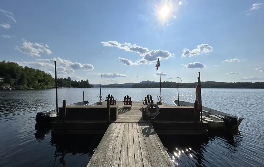 Long dock with landing at Paddlers Rest