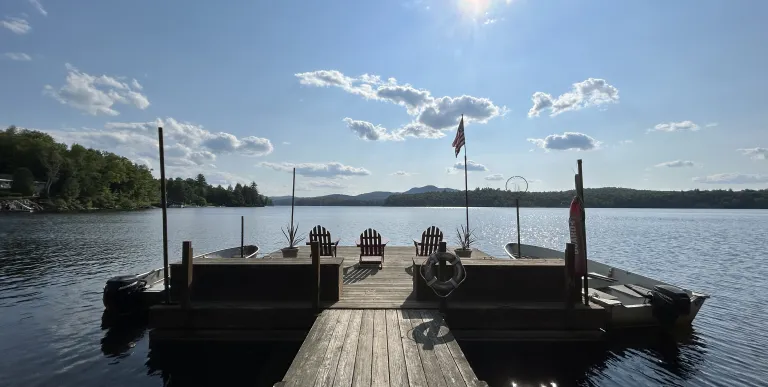 Long dock with landing at Paddlers Rest